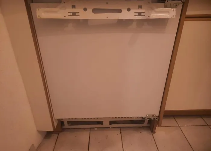 Small 1 Room-apartment In Center Of *